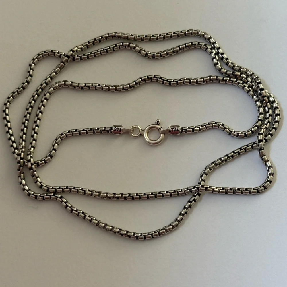 925 Silver 21.75” 2mm necklace box chain unisex 21.75 inches